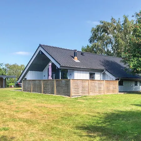3 Bedroom Lovely Home In Glesborg Glesborg